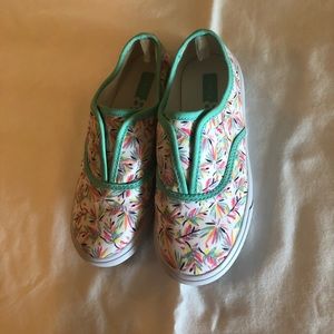 Girl shoes